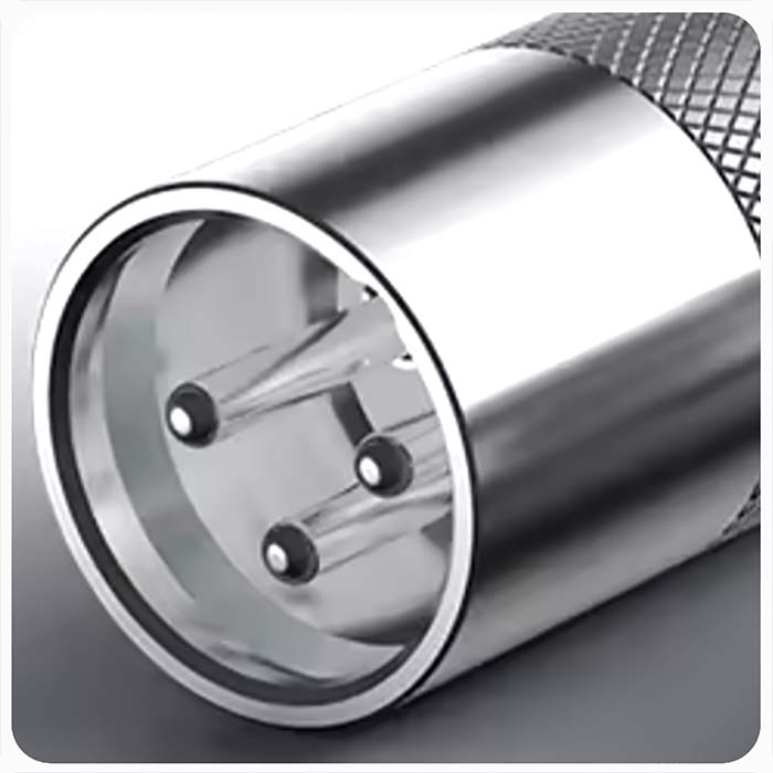 XLR